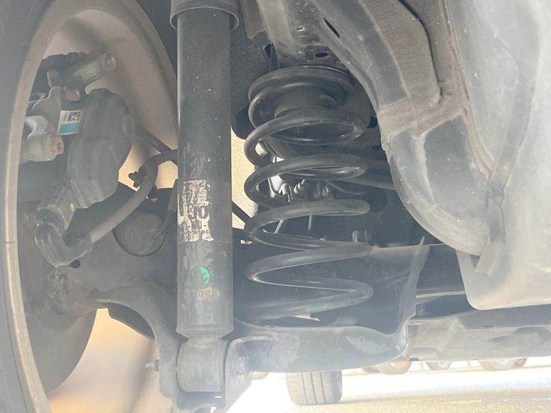 2015 Honda Vezel DAA-RU3 (UW-6a9f7e9e0796a)[23]