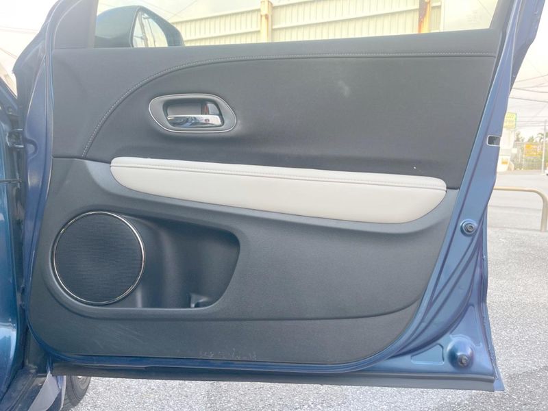 2015 Honda Vezel DAA-RU3 (UW-6a9f7e9e0796a)[28]