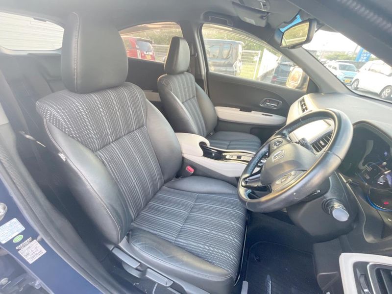 2015 Honda Vezel DAA-RU3 (UW-6a9f7e9e0796a)[29]