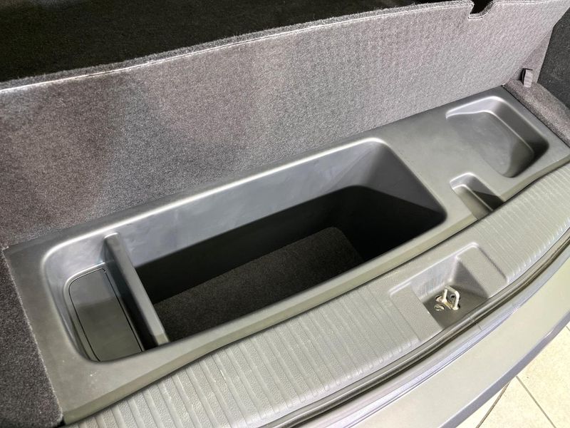 2019 Honda Vezel DAA-RU4 (UW-6a9f7ea1a46d1)[21]