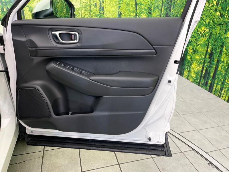 2023 Honda Vezel 6AA-RV5 (UW-6a9f7ea9bdb39)[27]