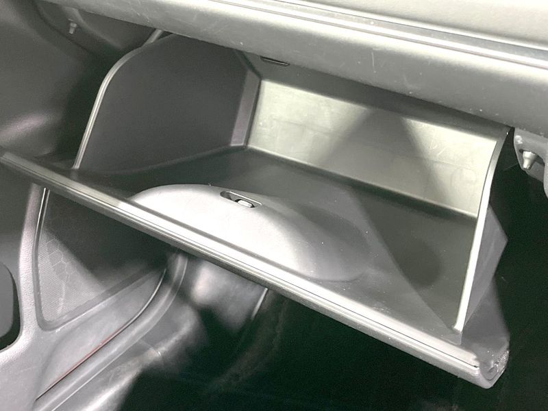 2024 Honda Vezel 6AA-RV5 (UW-6a9f7eab3f695)[25]