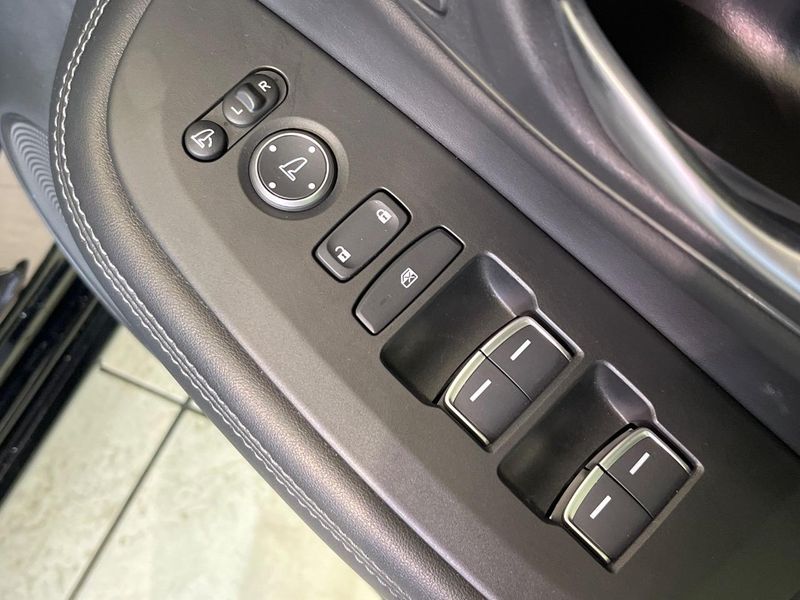 2023 Honda ZR-V 6AA-RZ4 (UW-6a9f7eb3a7fd9)[28]