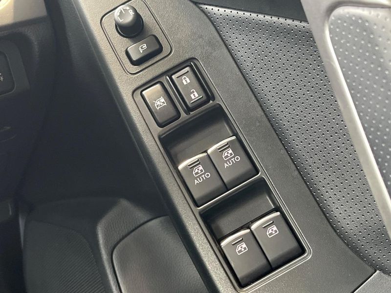 2016 Subaru Forester DBA-SJ5 (UW-6a9f7ec6002c0)[28]