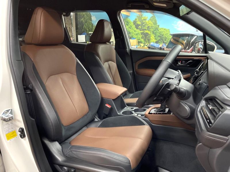 2025 Subaru Forester 5AA-SLG (UW-6a9f7ecf3b8ac)[16]