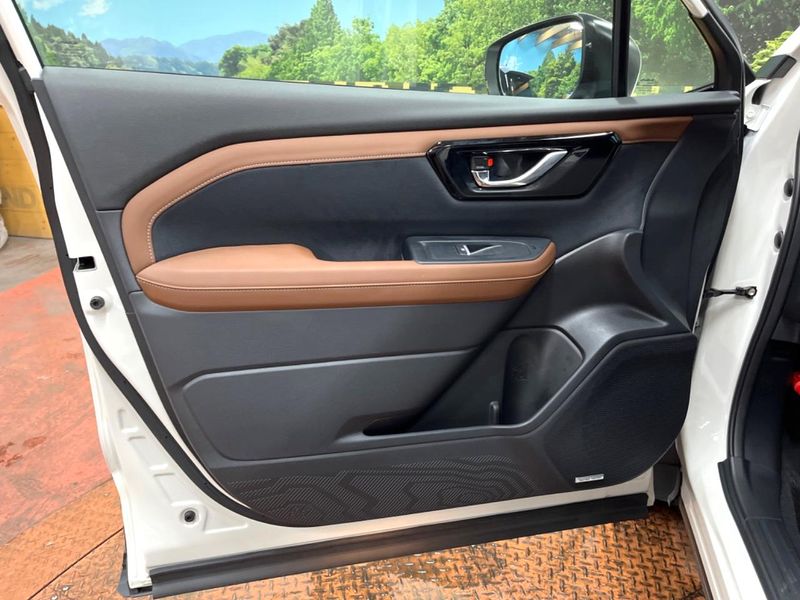 2025 Subaru Forester 5AA-SLG (UW-6a9f7ecf3b8ac)[6]