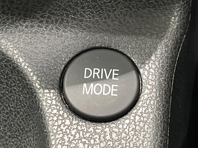 2020 Nissan Note DAA-SNE12 (UW-6a9f7ecfd600d)[15]