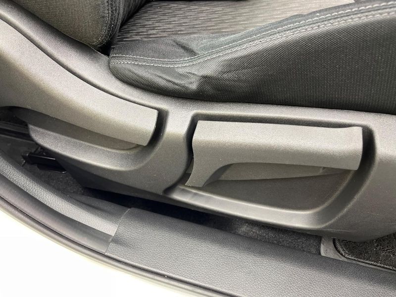 2017 Nissan X-Trail DBA-T32 (UW-6a9f7ed487584)[18]