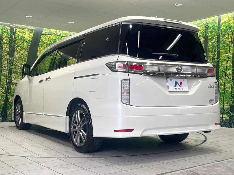 2012 Nissan Elgrand DBA-TE52 (UW-6a9f7ed99b0f7)[15]
