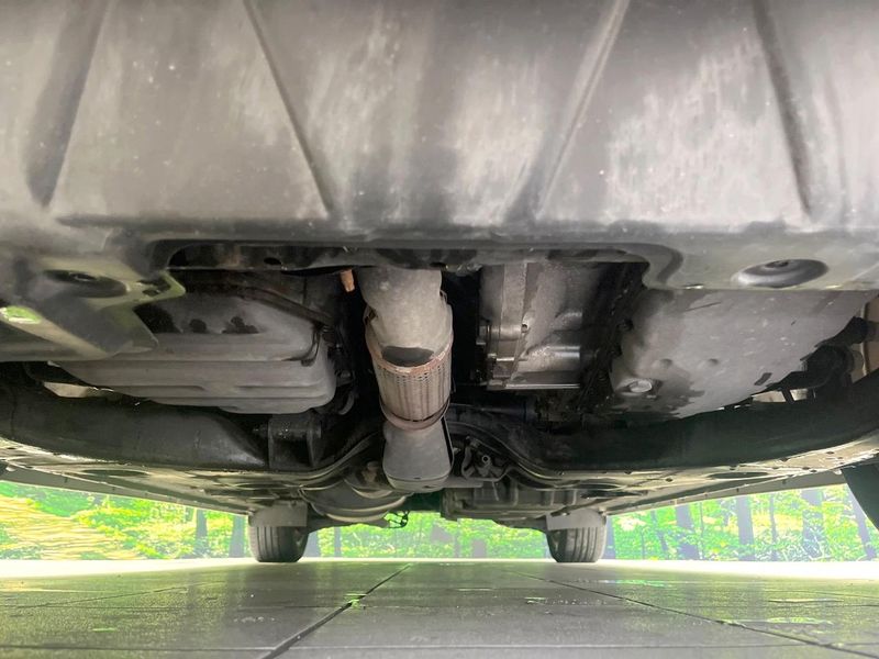 2012 Nissan Elgrand DBA-TE52 (UW-6a9f7ed99b0f7)[12]