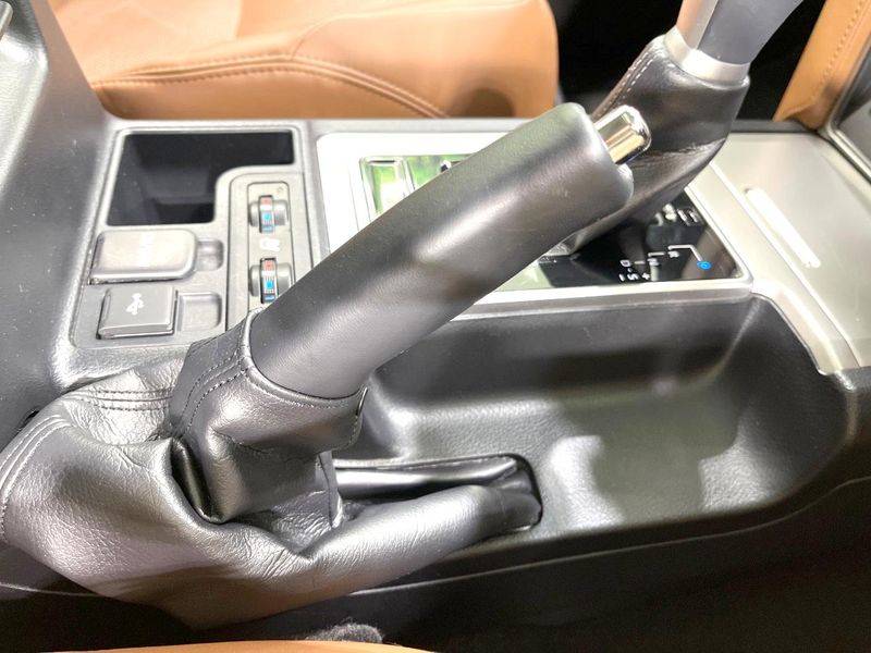 2022 Toyota Land Cruiser Prado 3BA-TRJ150W (UW-6a9f7edee0ee2)[14]