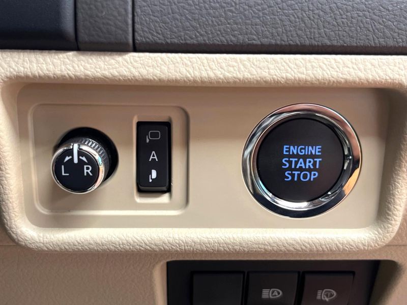 2023 Toyota Land Cruiser Prado 3BA-TRJ150W (UW-6a9f7ee1b89f9)[26]