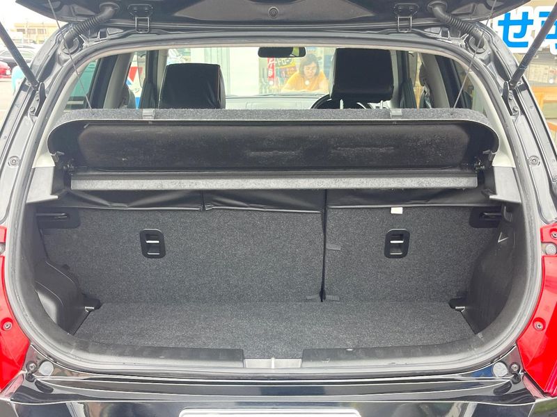 2016 Suzuki Swift DBA-ZC72S (UW-6a9f7f25a3a6b)[15]
