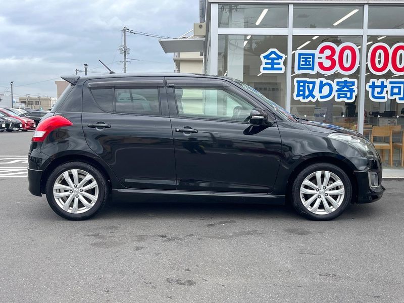 2016 Suzuki Swift DBA-ZC72S (UW-6a9f7f25a3a6b)[4]