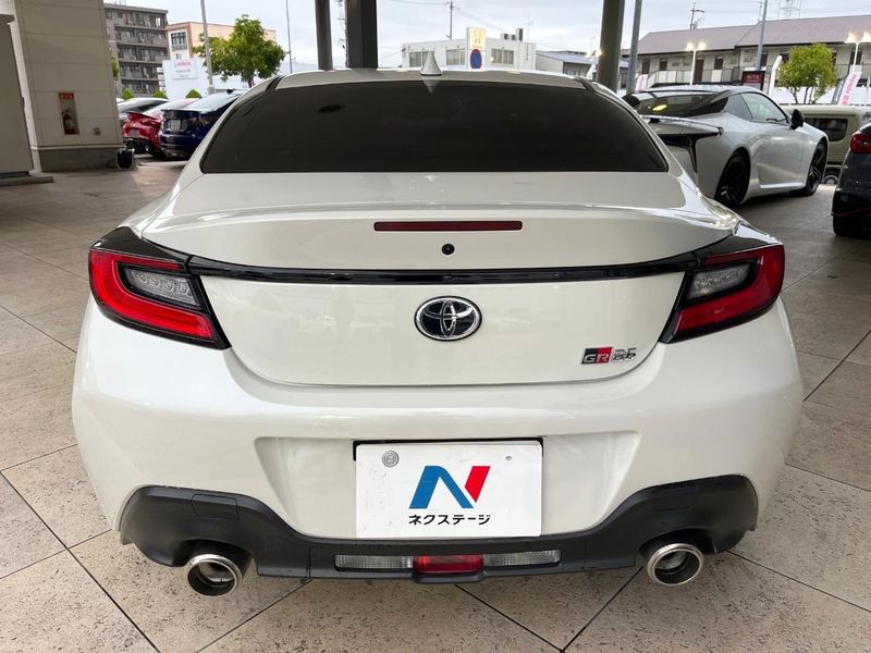 2023 Toyota GR86 3BA-ZN8 (UW-6a9f7f2e8e726)[23]