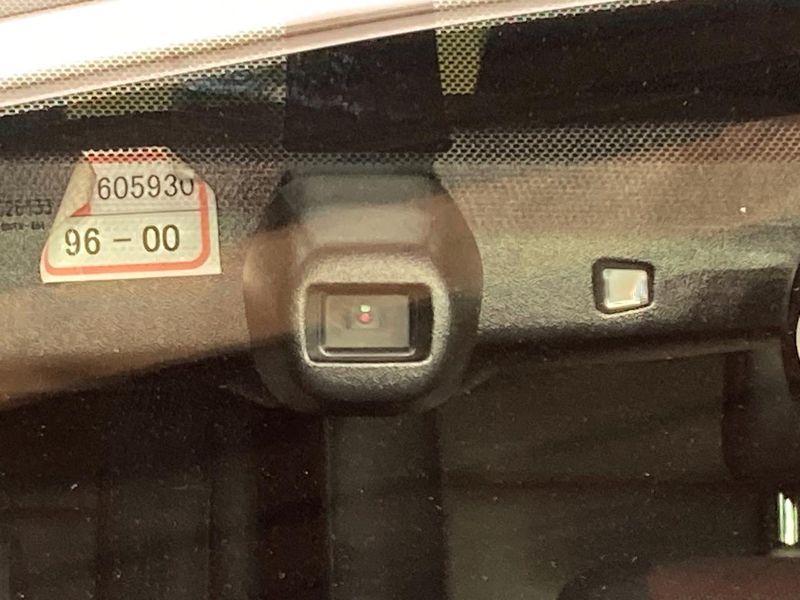 2014 Toyota Esquire DBA-ZRR80G (UW-6a9f7f322ba15)[5]