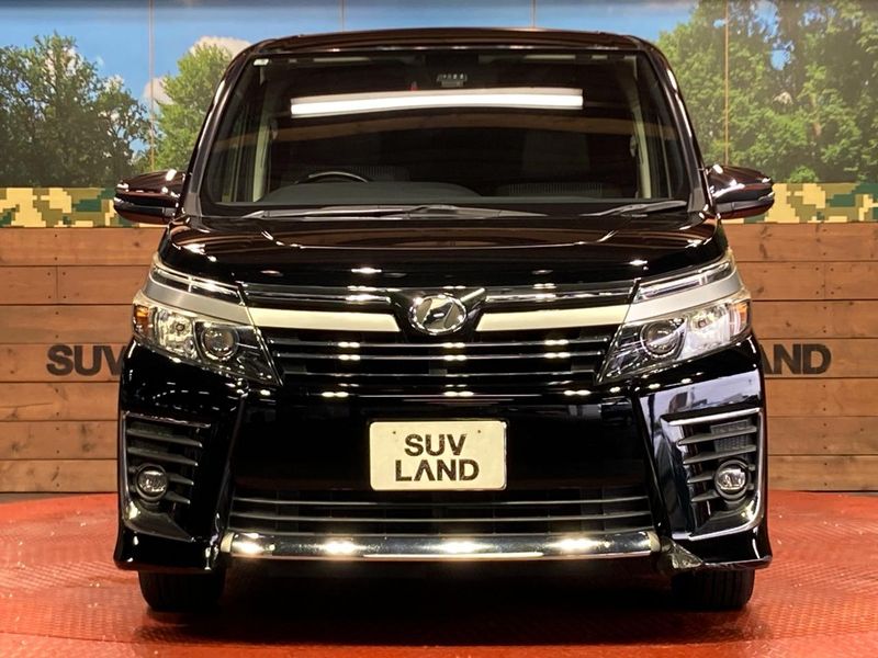 2017 Toyota Voxy DBA-ZRR80W (UW-6a9f7f3661c8e)[13]
