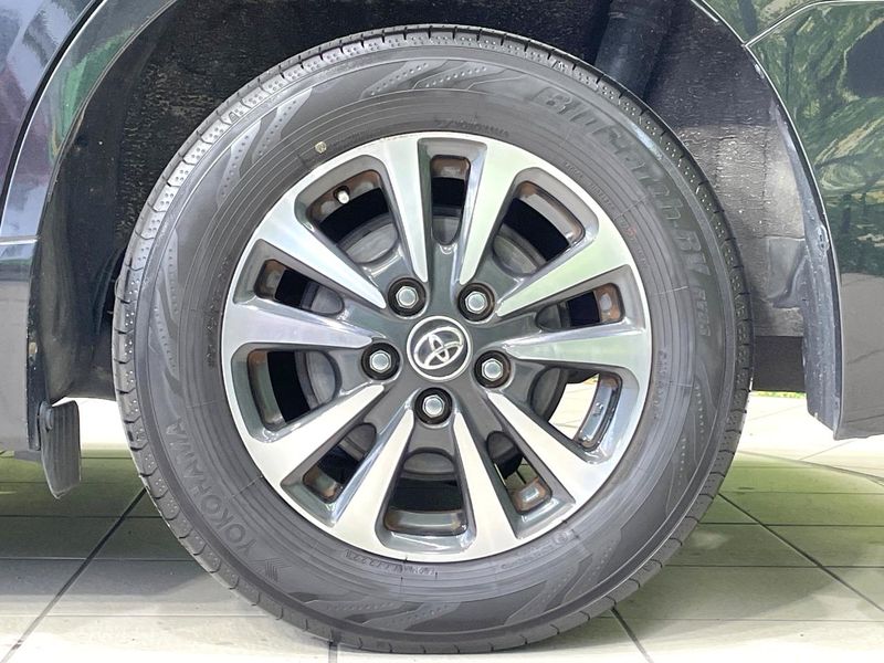 2017 Toyota Esquire DBA-ZRR80G (UW-6a9f7f37f0e70)[12]