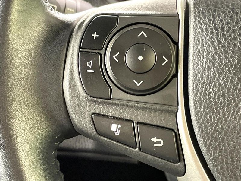 2018 Toyota Voxy DBA-ZRR85W (UW-6a9f7f427cddc)[28]