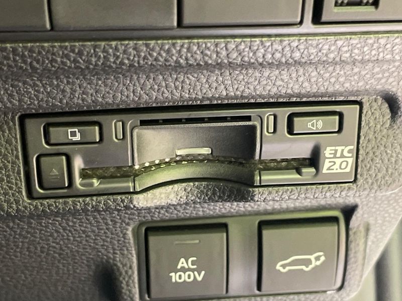 2024 Toyota Corolla Cross 6AA-ZVG13 (UW-6a9f7f4d57eb6)[7]
