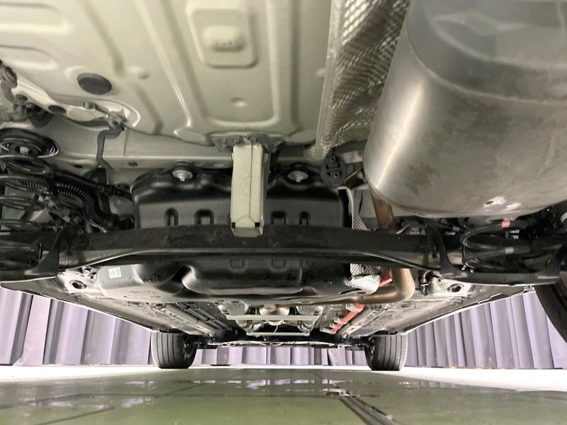 2024 Toyota Corolla Cross 6AA-ZVG13 (UW-6a9f7f4e381ac)[28]