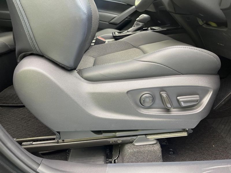 2025 Toyota Corolla Cross 6AA-ZVG13 (UW-6a9f7f528801e)[20]