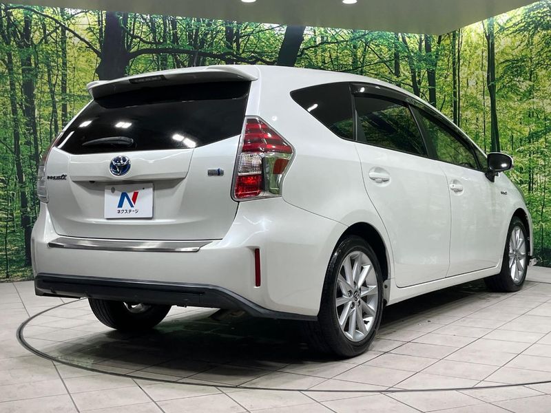2015 Toyota Prius α DAA-ZVW40W (UW-6a9f7f5b9b734)[8]