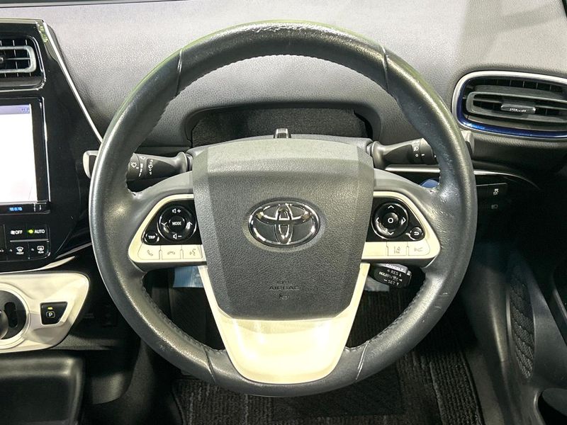 2016 Toyota Prius DAA-ZVW50 (UW-6a9f7f5f19765)[29]