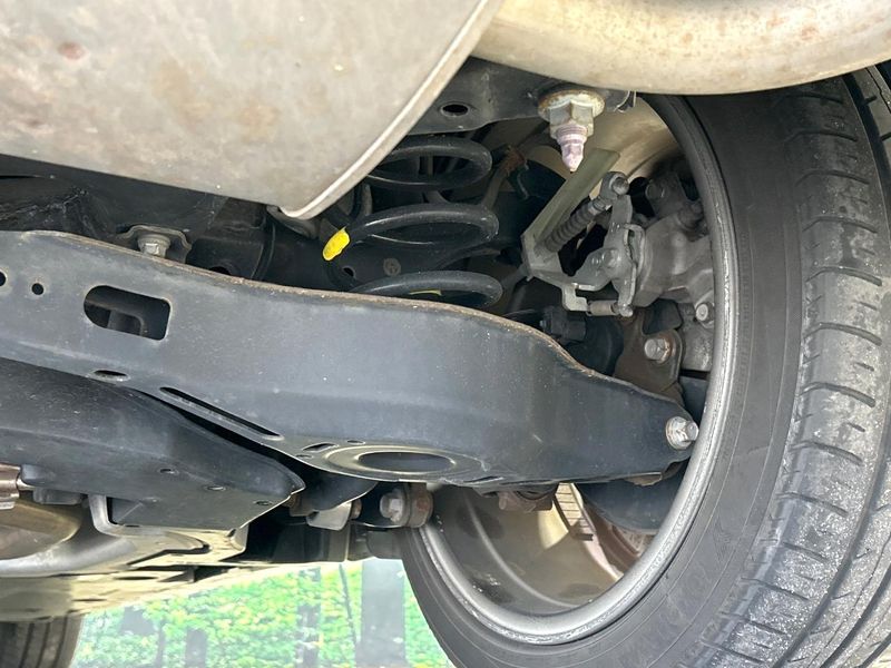 2016 Toyota Prius DAA-ZVW50 (UW-6a9f7f5f19765)[22]
