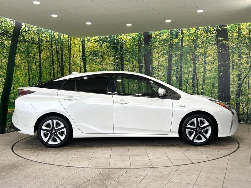 2016 Toyota Prius DAA-ZVW50 (UW-6a9f7f5f19765)[10]