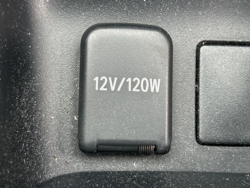 2017 Toyota Prius DAA-ZVW50 (UW-6a9f7f6071615)[28]