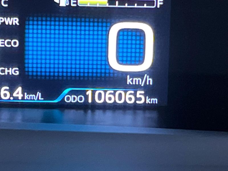 2017 Toyota Prius DAA-ZVW50 (UW-6a9f7f632d241)[2]