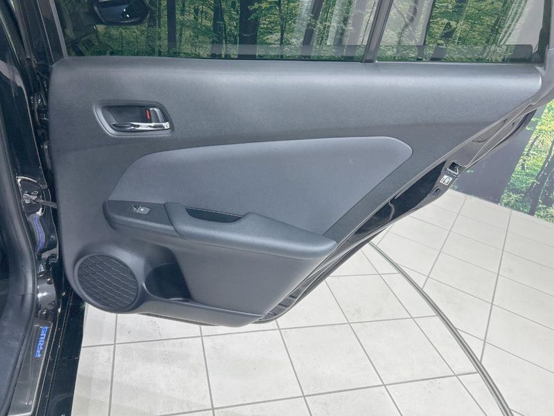 2016 Toyota Prius DAA-ZVW51 (UW-6a9f7f645b754)[25]