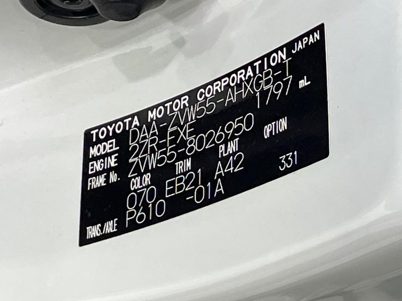 2016 Toyota Prius DAA-ZVW55 (UW-6a9f7f6c2ad5c)[1]
