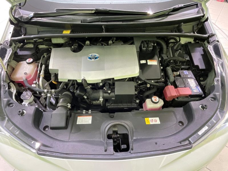 2016 Toyota Prius DAA-ZVW55 (UW-6a9f7f6c2ad5c)[5]