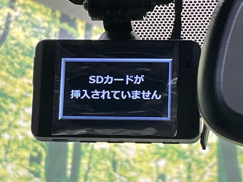 2016 Toyota Prius DAA-ZVW55 (UW-6a9f7f6c2ad5c)[28]