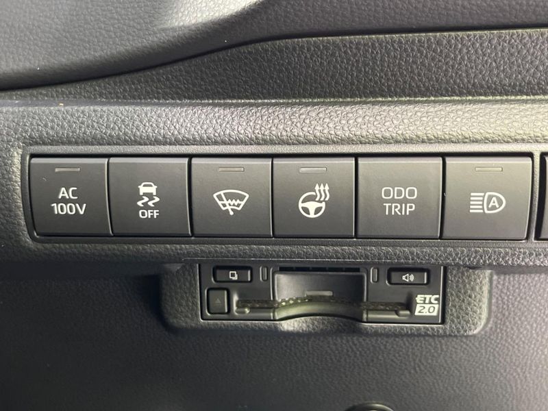 2025 Toyota Corolla Touring 6AA-ZWE215W (UW-6a9f7f719ce17)[16]
