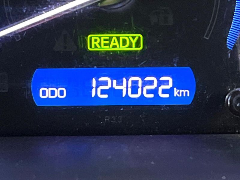 2016 Toyota Voxy DAA-ZWR80W (UW-6a9f7f7678a45)[2]