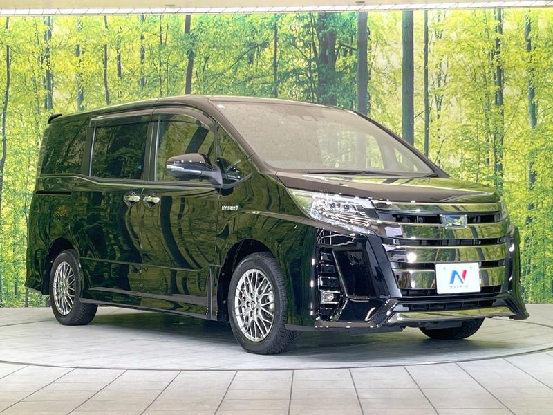 2019 Toyota Noah DAA-ZWR80W (UW-6a9f7f78bbaaa)[7]