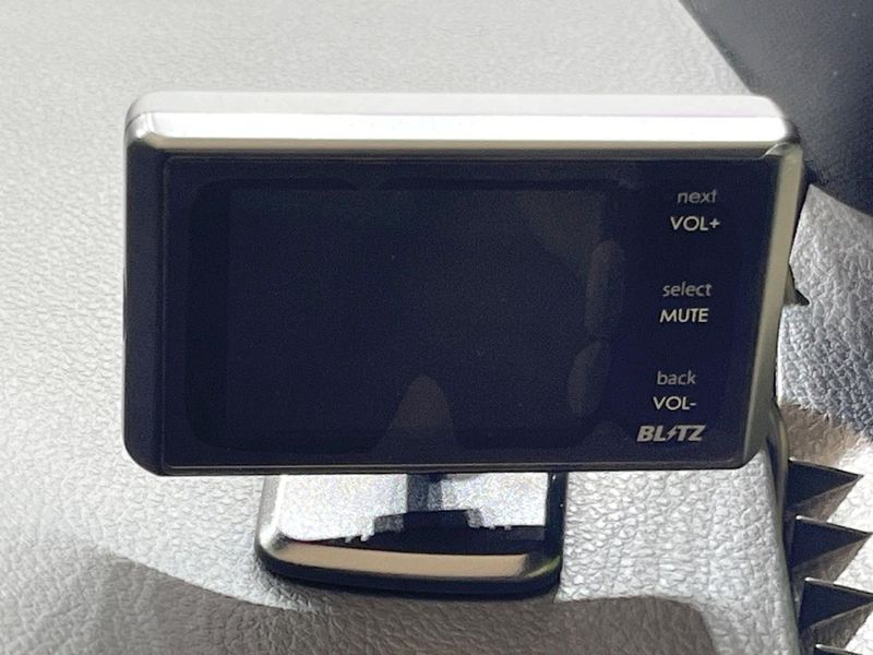 2019 Toyota Noah DAA-ZWR80W (UW-6a9f7f78bbaaa)[25]