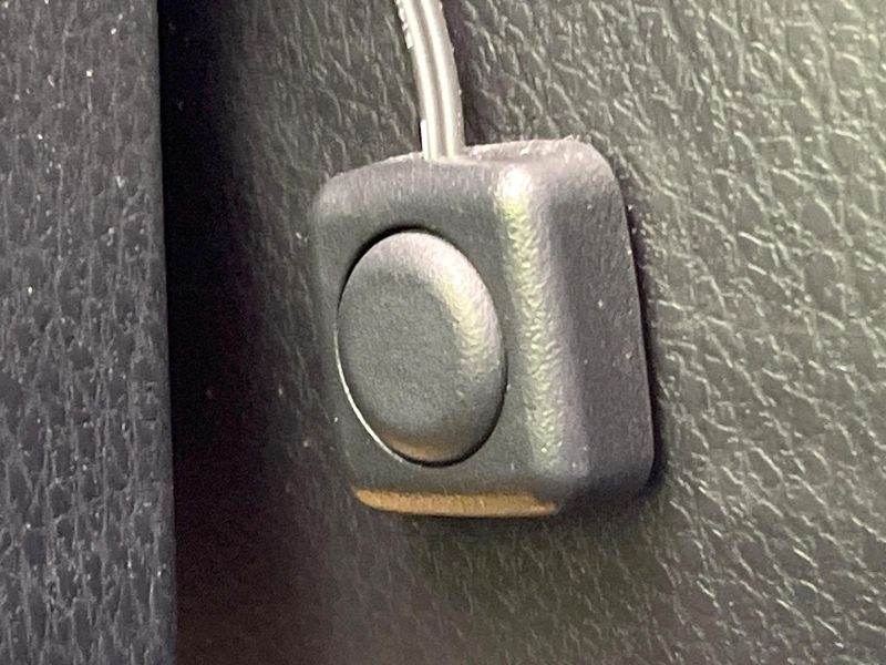 2019 Toyota Noah DAA-ZWR80W (UW-6a9f7f78bbaaa)[29]