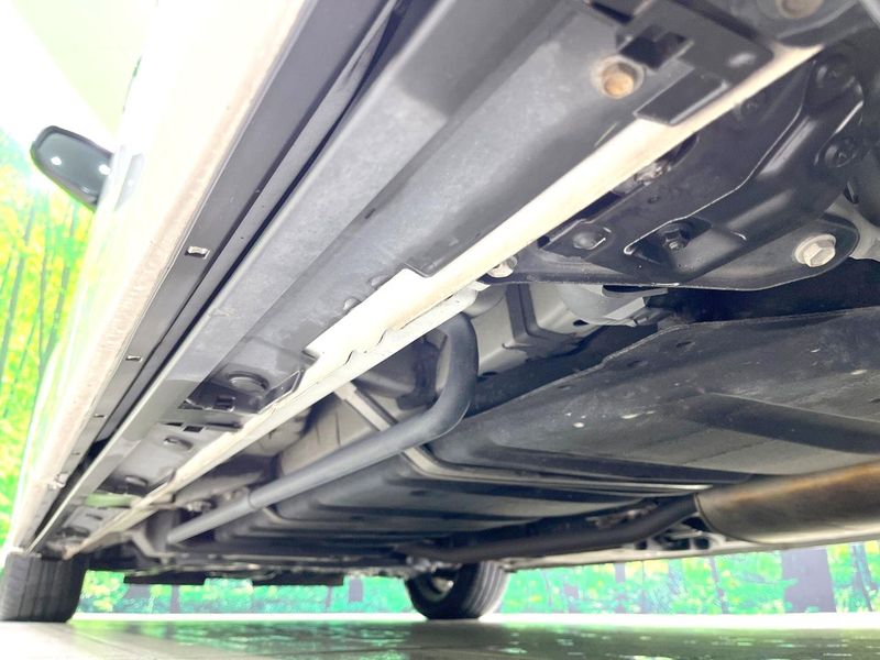 2019 Toyota Noah DAA-ZWR80W (UW-6a9f7f78cac33)[4]