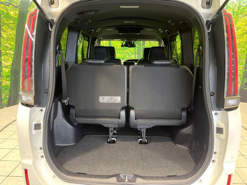 2019 Toyota Esquire DAA-ZWR80G (UW-6a9f7f79e280c)[22]