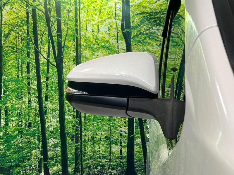 2019 Toyota Esquire DAA-ZWR80G (UW-6a9f7f79e280c)[10]