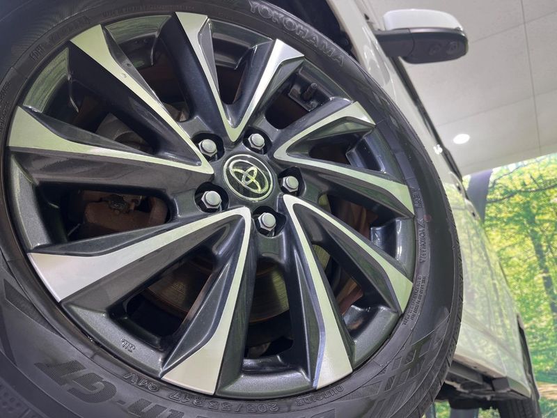 2022 Toyota Voxy 6AA-ZWR90W (UW-6a9f7f7e43f63)[13]