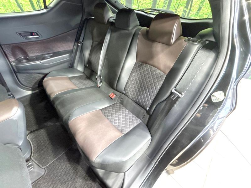 2018 Toyota C-HR DAA-ZYX10 (UW-6a9f7f8df3676)[27]