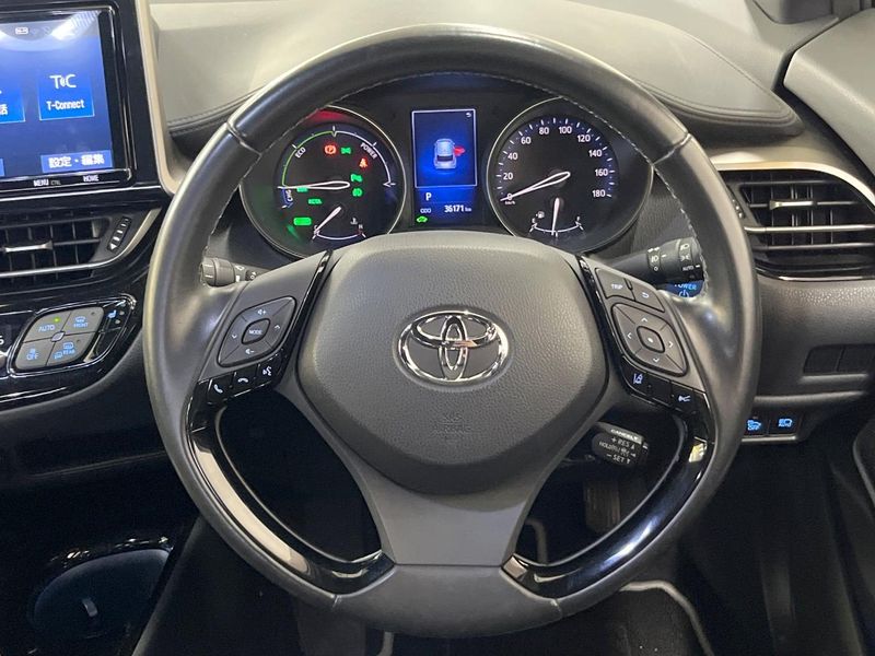 2019 Toyota C-HR DAA-ZYX10 (UW-6a9f7f8f2627d)[23]