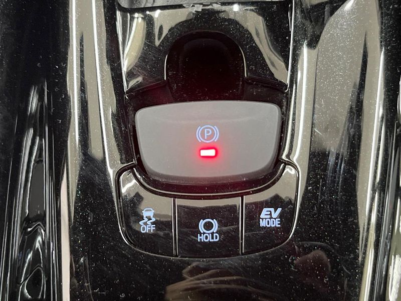 2019 Toyota C-HR DAA-ZYX10 (UW-6a9f7f8f2627d)[10]