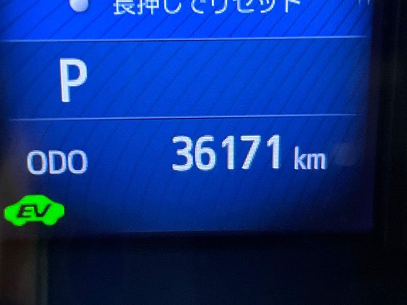 2019 Toyota C-HR DAA-ZYX10 (UW-6a9f7f8f2627d)[2]
