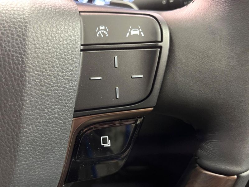 2025 Toyota Alphard Hybrid 6AA-AAHH40W (UW-6aa0cc94c4470)[29]